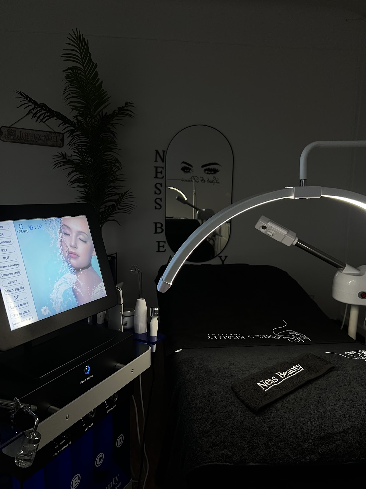 Épilation Jambes — 25€